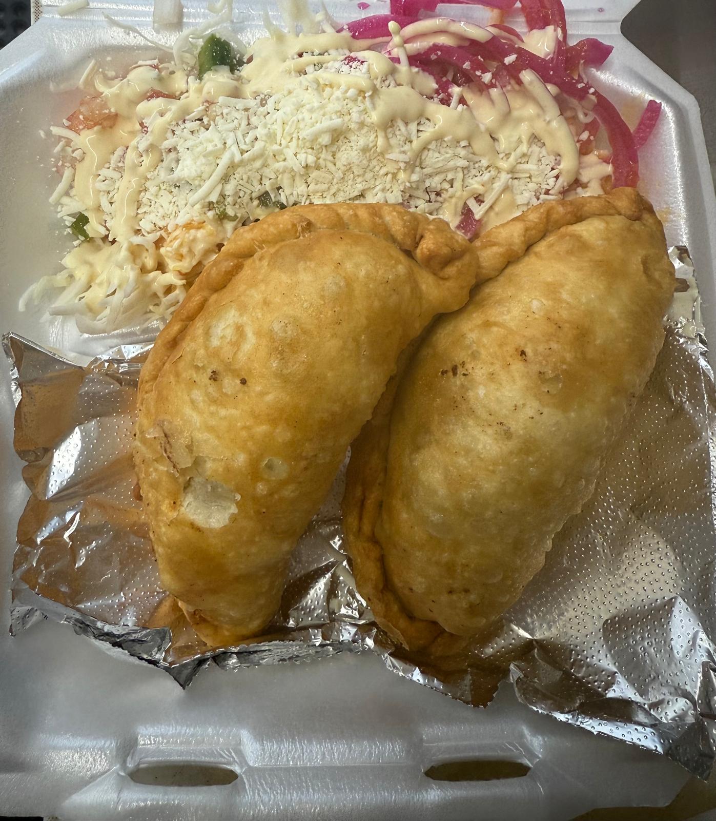 Pastelitos de harina con carne molida