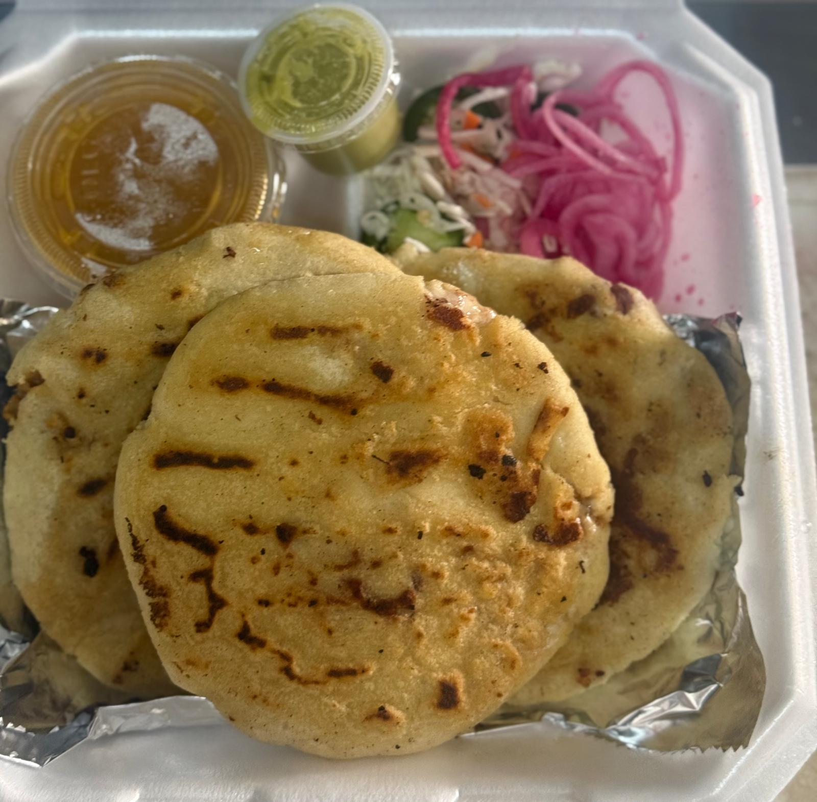 Pupusas revueltas