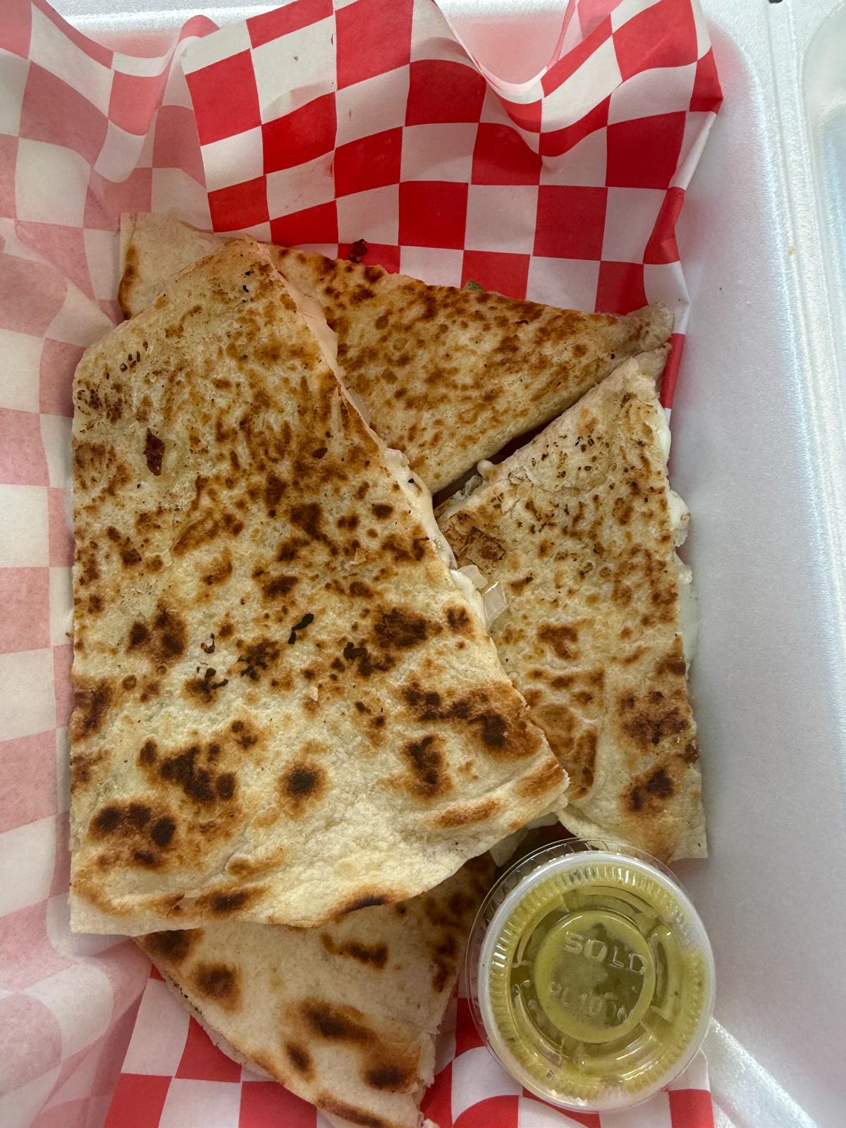 Quesadillas de carne asada